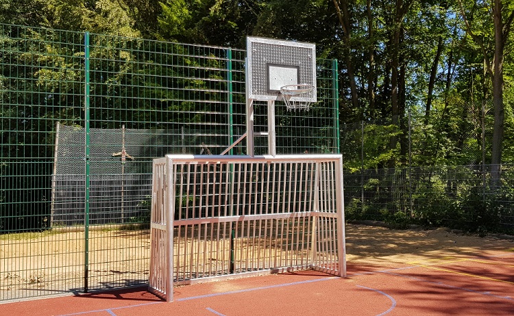 Bolztor mit Basketballaufbau vom Hersteller GWsports