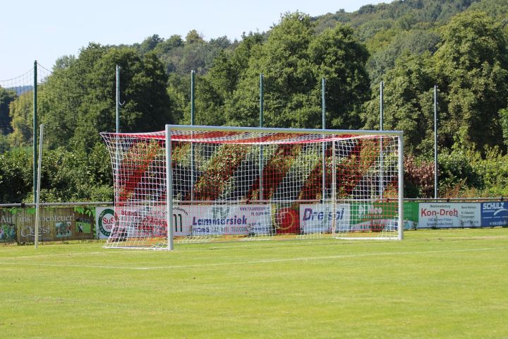 Fußballtor auf Sportplatz