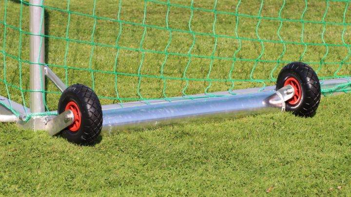 Kippsicherung für Fußballtore